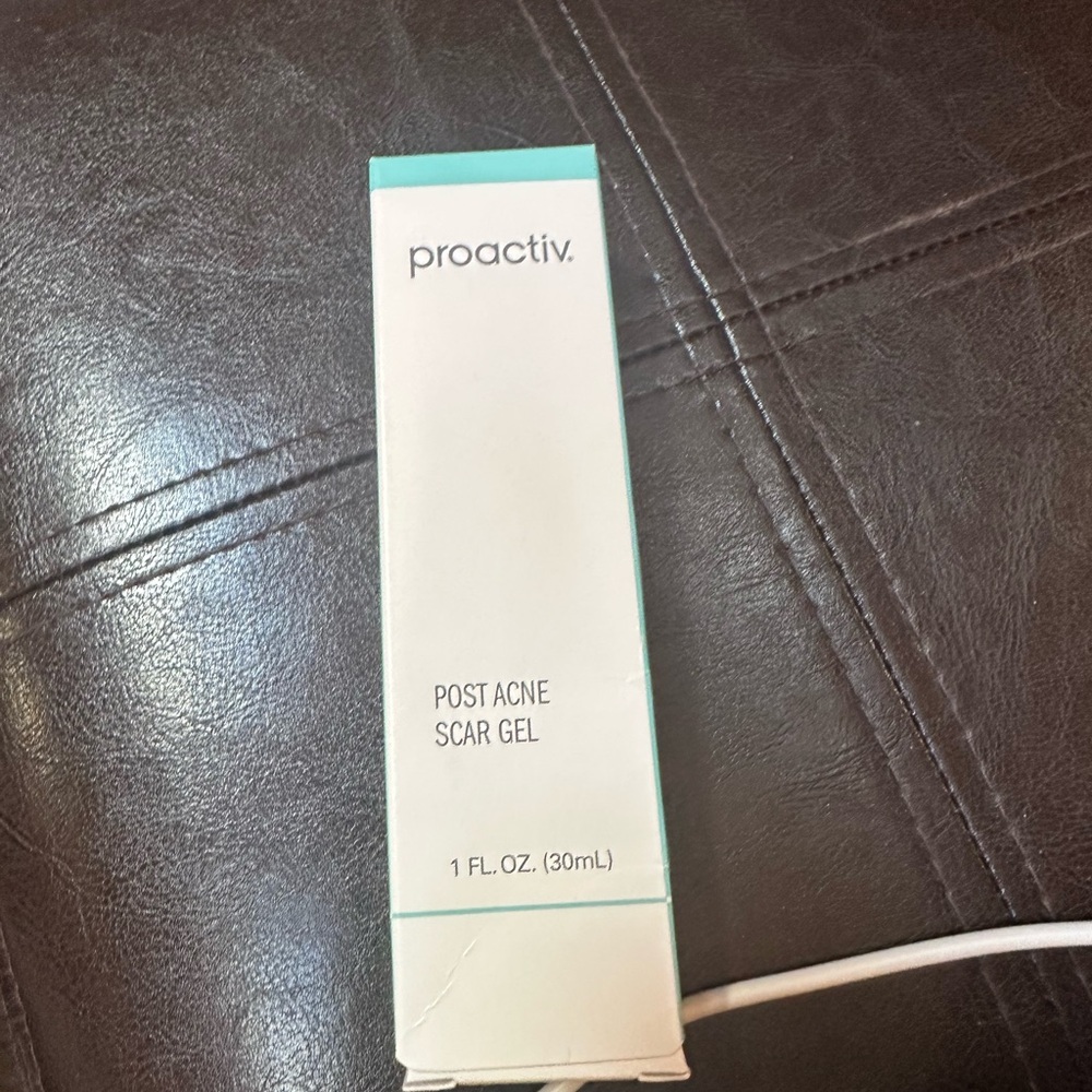 Proactiv Post Acne Scar Gel - White and Teal